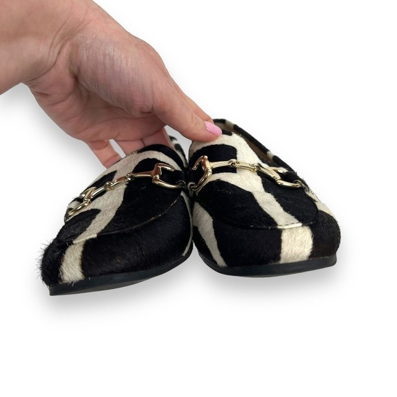 Alfani Shoes Womens 6.5 Black White Calf Hair Loafers Brass Horse Bite Clasp - Picture 6 of 12